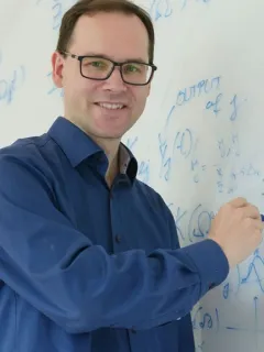 Prof. Florian Marquardt